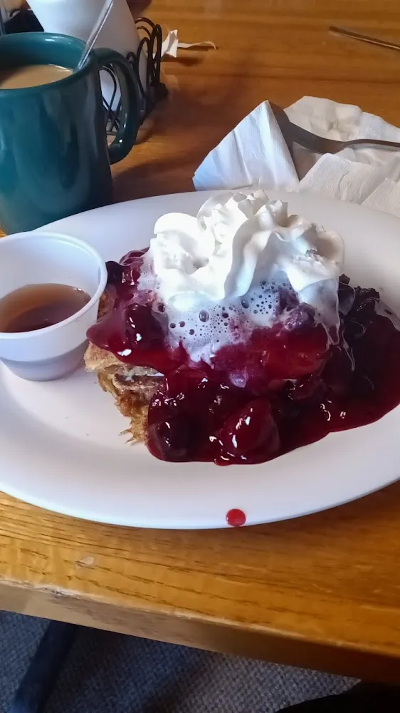 Apple Fritter w Strawberries N Whip Cream